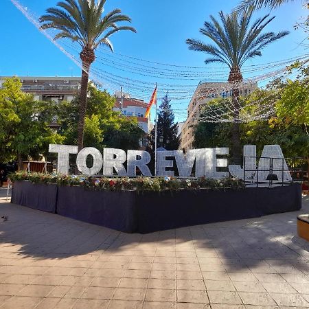 Luxury 2 Bedrooms Apartment With A Garage Torrevieja Exterior photo